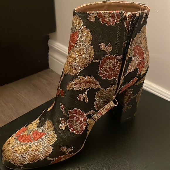 Aquazurra Brooklyn Bootie - size 8.5/38.5 - Picture 4 of 5